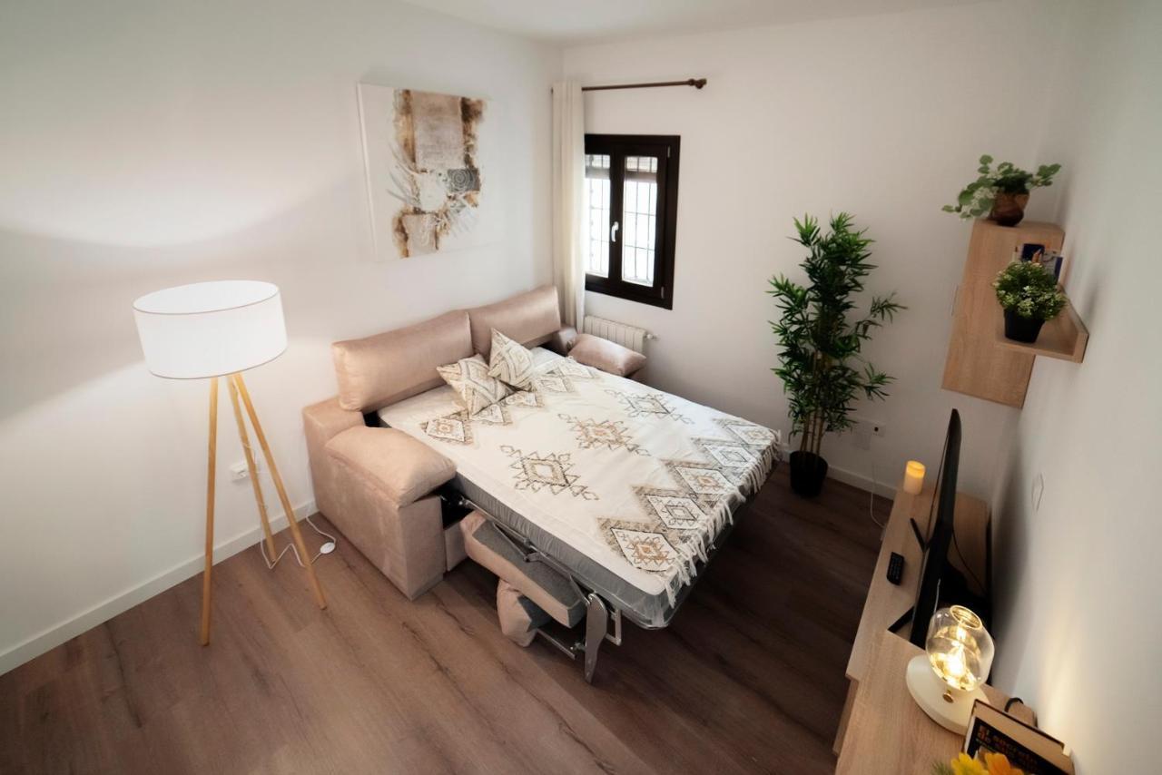 La Puerta Del Salvador Apartamento Casco Historico เกว็งกา ภายนอก รูปภาพ