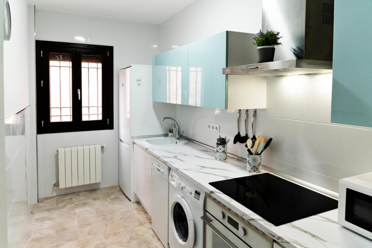 La Puerta Del Salvador Apartamento Casco Historico เกว็งกา ภายนอก รูปภาพ
